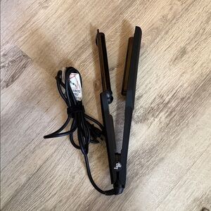 Black 3 barrel hair waving iron